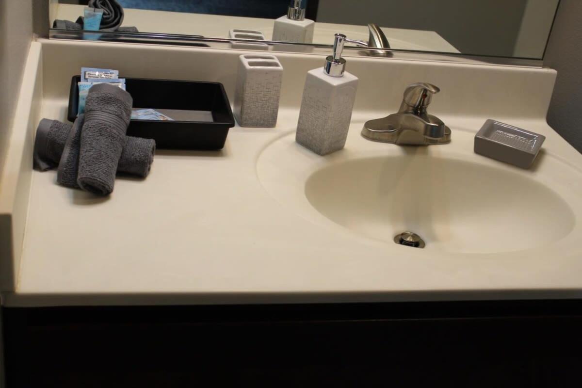 Spacious 2Br Suite Plus Patio Near Iowa State เอมส์ ภายนอก รูปภาพ